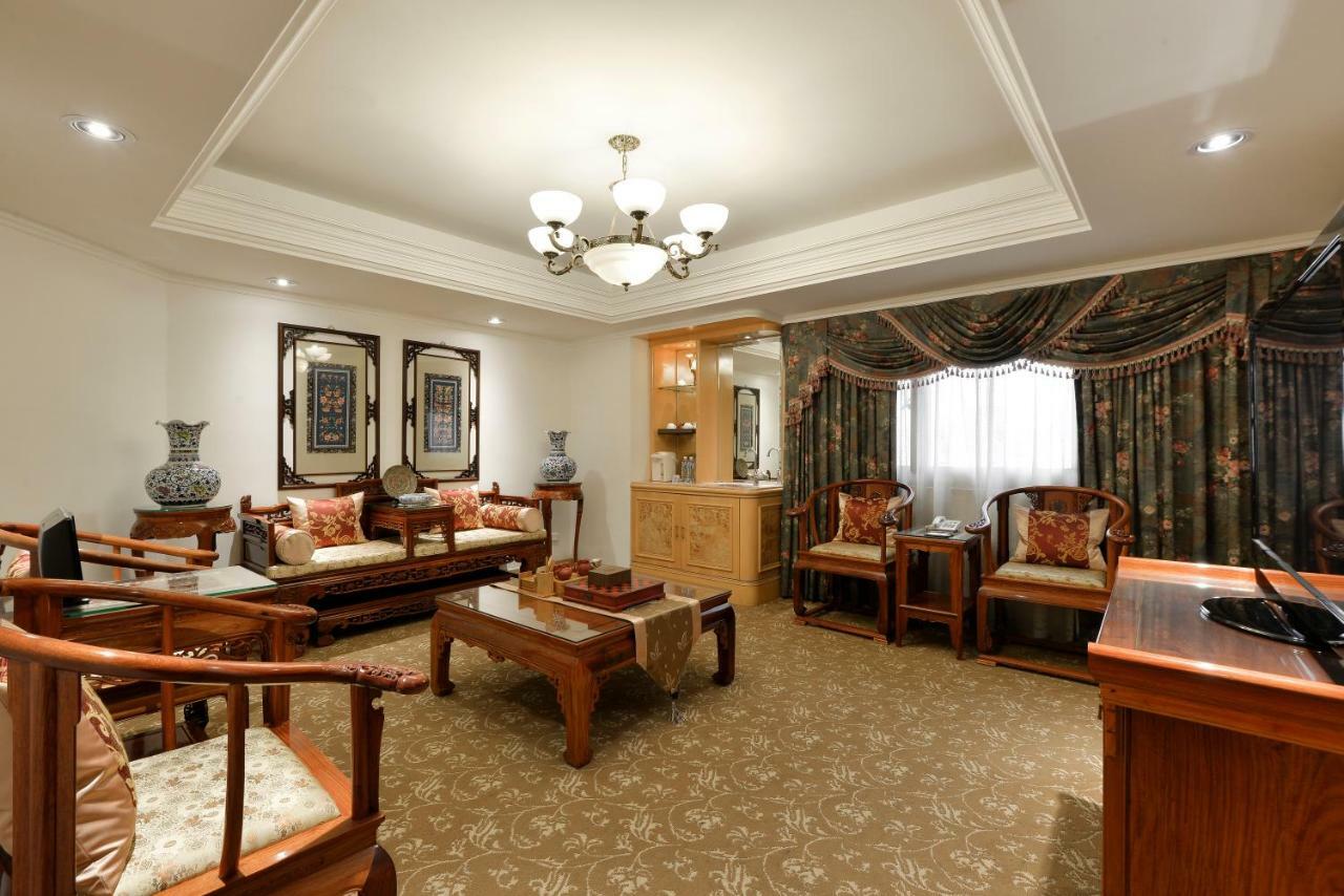 Hotel Sunshine Kaohsiung Exterior photo